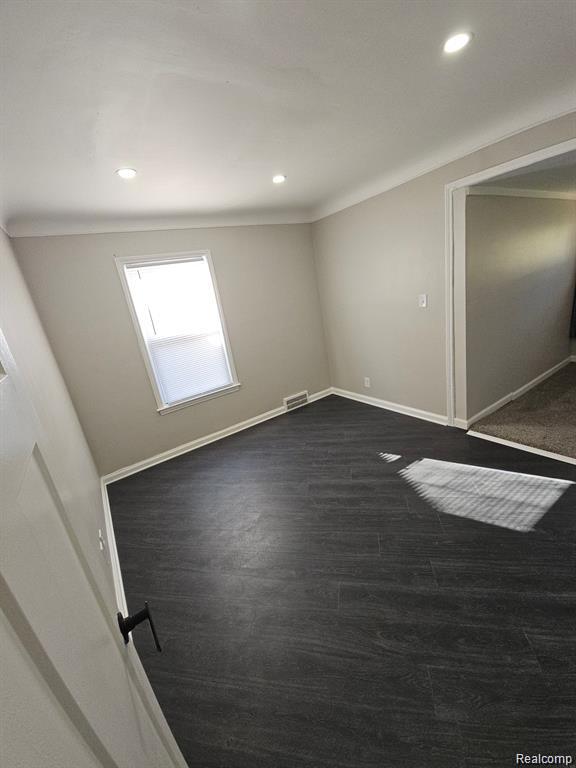 20300 ELKHART Street, Harper Woods, MI 48225 — Photo 14
