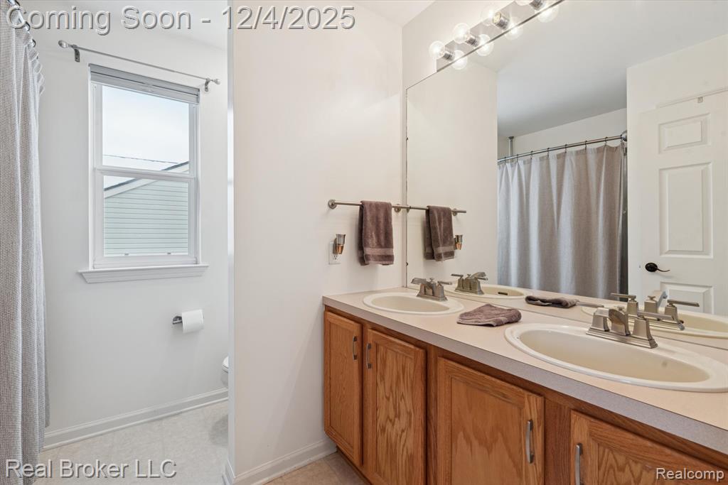 7573 Carlton Drive, Ypsilanti, MI 48197 — Photo 32