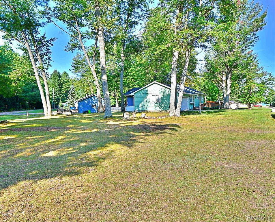 8702 Center Street, St. Helen, MI 48656 — Photo 3