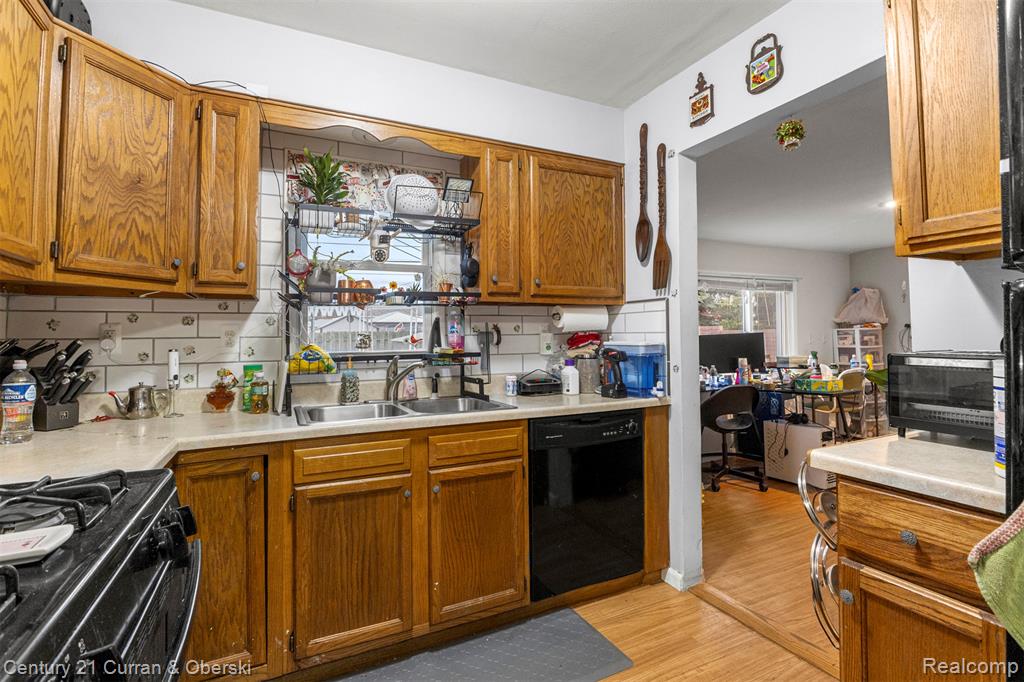 1827 Cleophus Pkwy, Lincoln Park, MI 48146 — Photo 10
