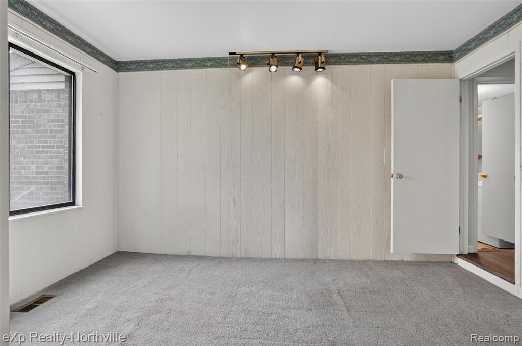 7565 Embassy Drive, Canton, MI 48187 — Photo 19