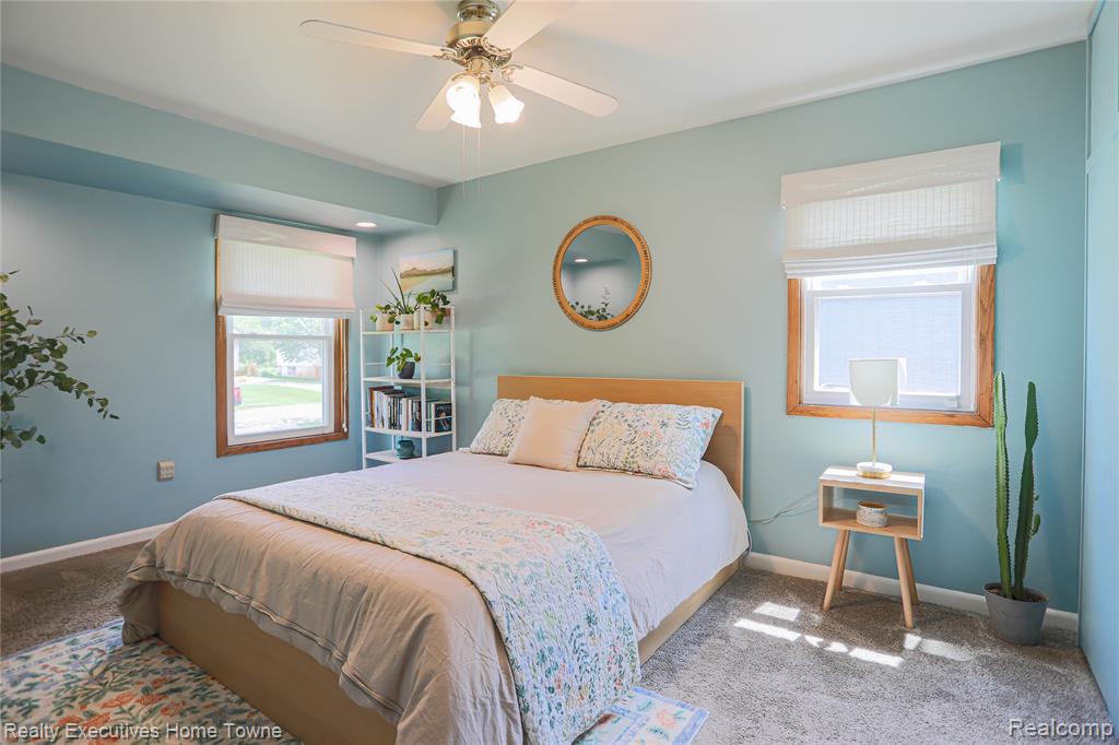 2687 Los Angeles Drive, Wolverine Lake, MI 48390 — Photo 24