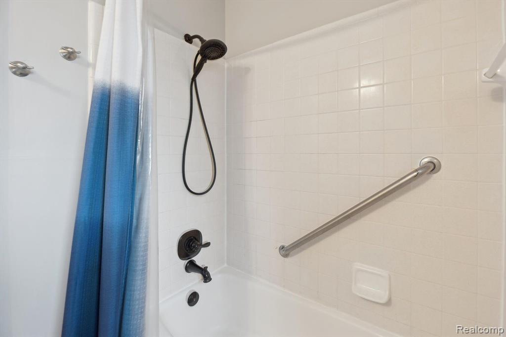 3063 Williamsburg Road, Ann Arbor, MI 48108 — Photo 16