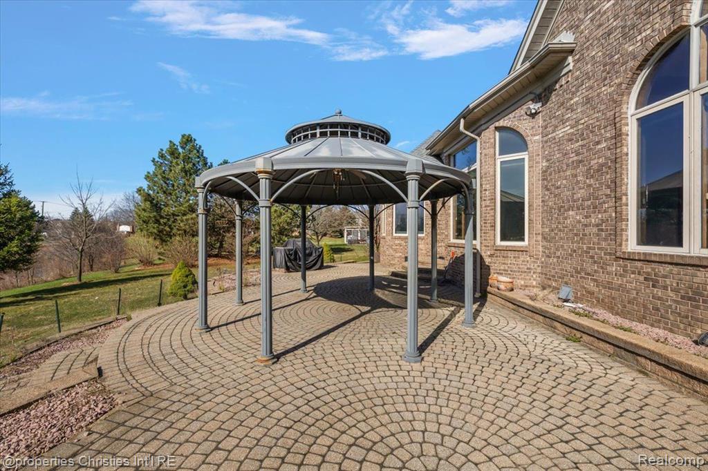 41194 MARKSWAY, Sterling Heights, MI 48314 — Photo 12