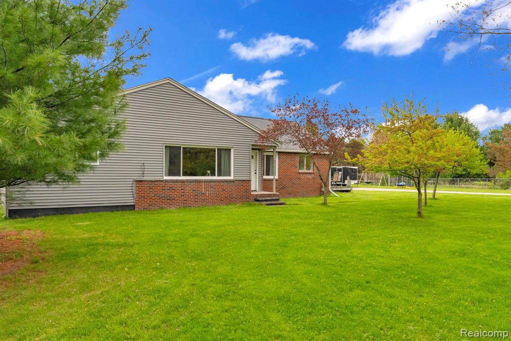 4086 JEDDO Road, Burtchville, MI 48059 — Photo 4