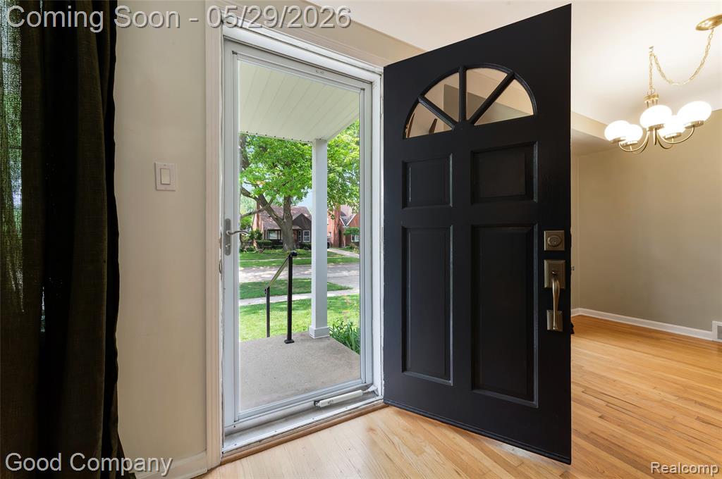 525 Helene Avenue, Royal Oak, MI 48067 — Photo 3