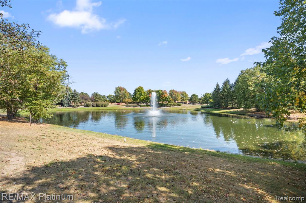 44068 Elm Drive, Sterling Heights, MI 48313 — Photo 2