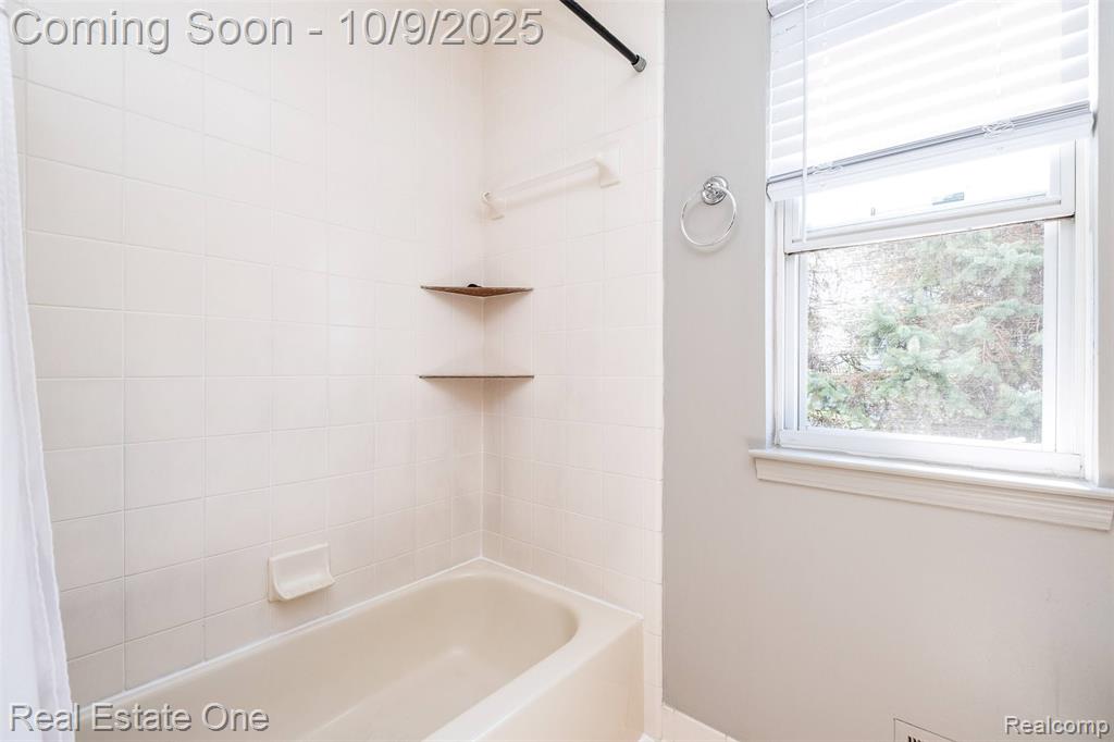 785 Akehurst Lane, White Lake, MI — Photo 52