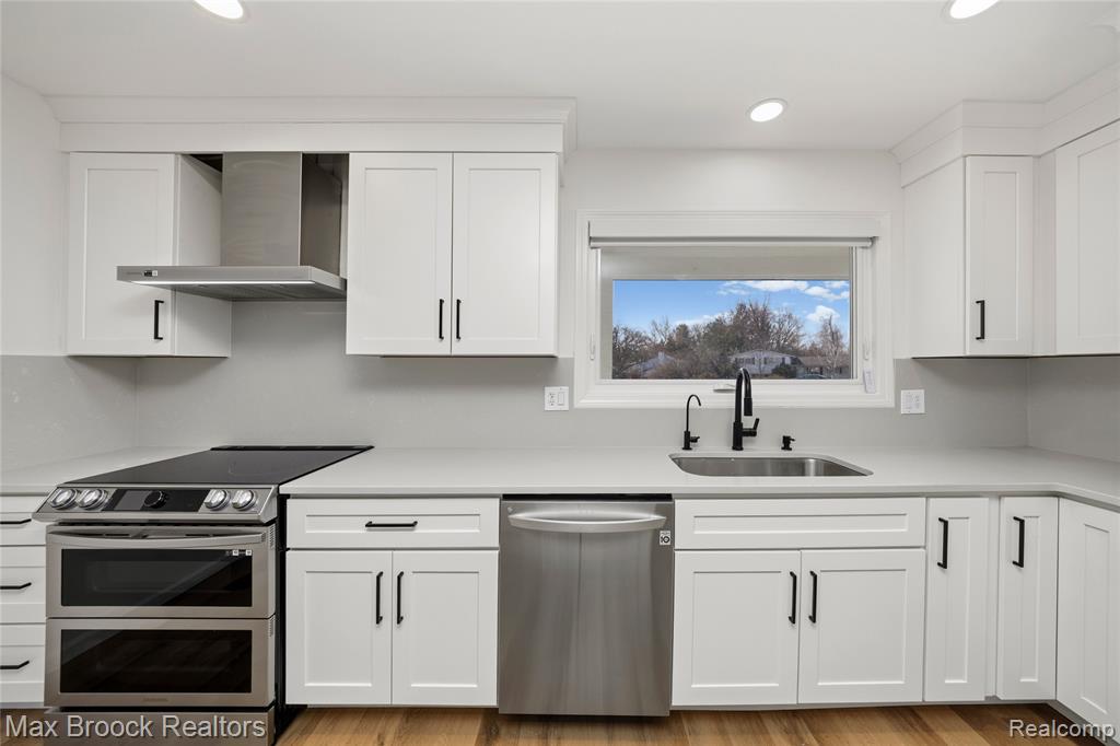5316 CENTERBROOK Drive, West Bloomfield, MI — Photo 31