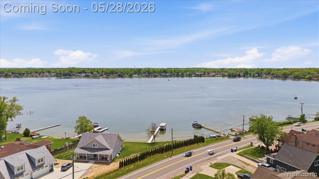 4805 Fenmore Avenue, Waterford, MI 48328 — Photo 28