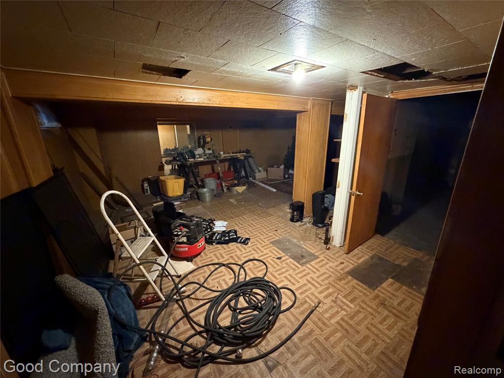 403 Maple Street, Wyandotte, MI 48192 — Photo 35