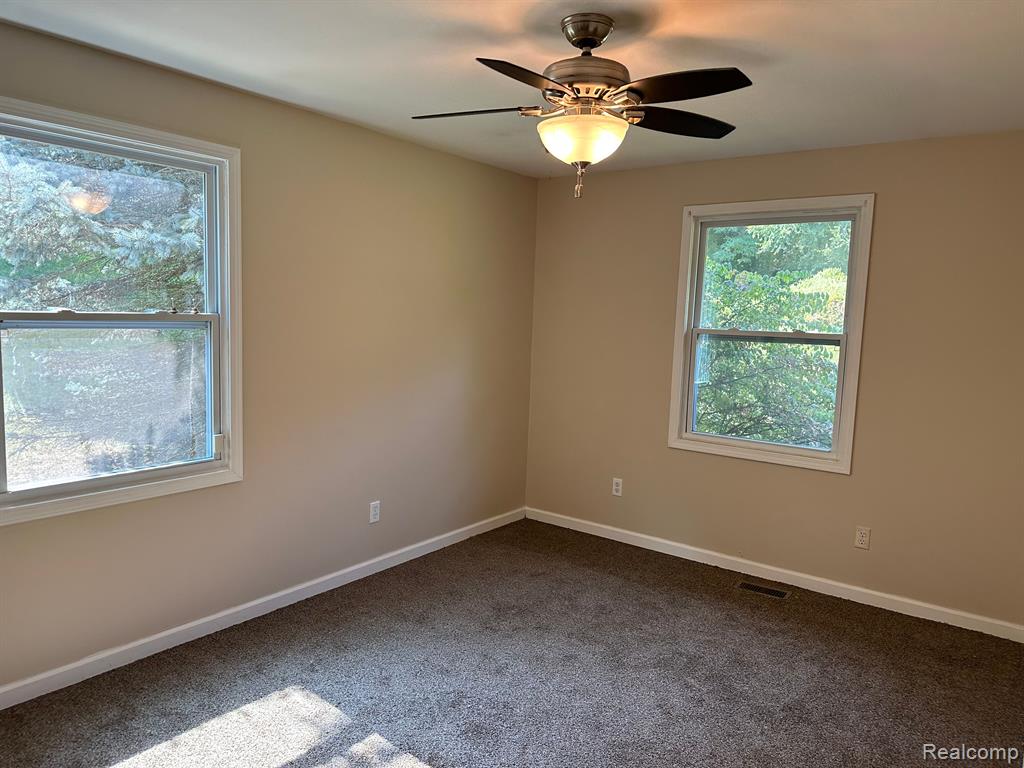 5047 ROCHESTER Road, Dryden, MI 48428 — Photo 9