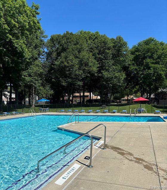 1901 WICKHAM Street, Royal Oak, MI 48073 — Photo 20
