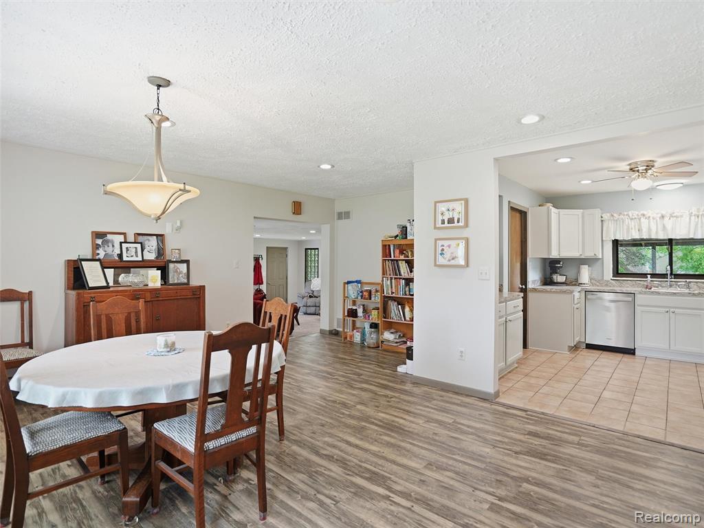 37843 Emery Street, Clinton Twp, MI 48036 — Photo 9
