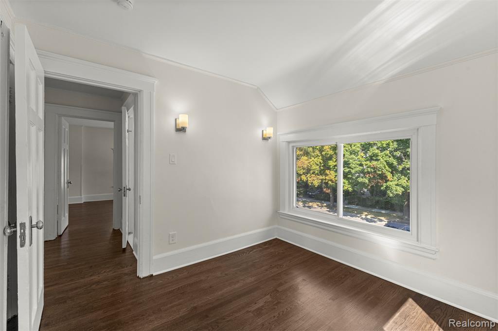 929 Lawrence Street, Detroit, MI 48202 — Photo 25