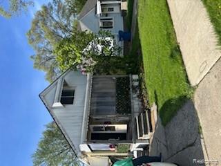 7204 Hudson Avenue, Warren, MI 48091 — front exterior