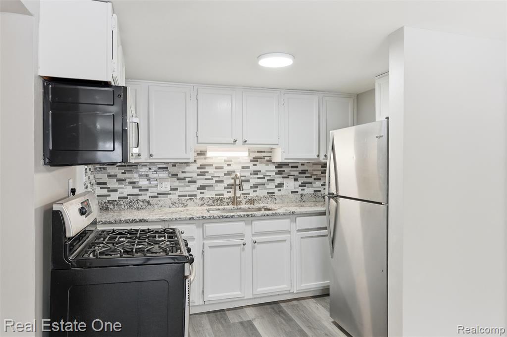4005 Weddell Street, Dearborn Heights, MI 48125 — Photo 10