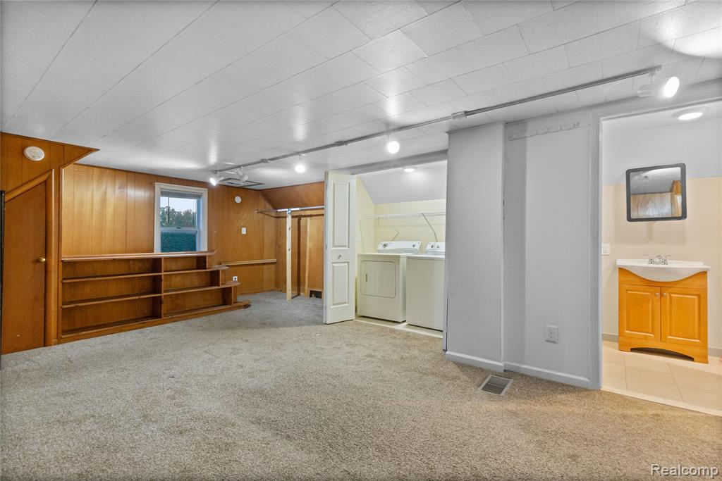 4168 Kingston Street, Dearborn Heights, MI 48125 — Photo 14