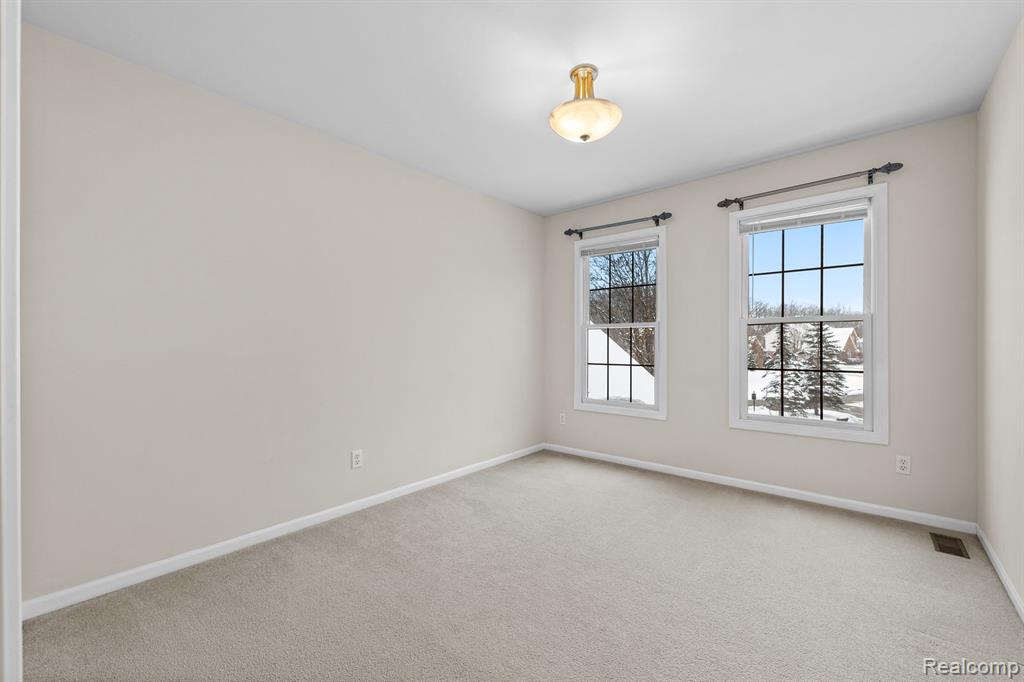 3904 KAELEAF Road, Lake Orion, MI — Photo 29