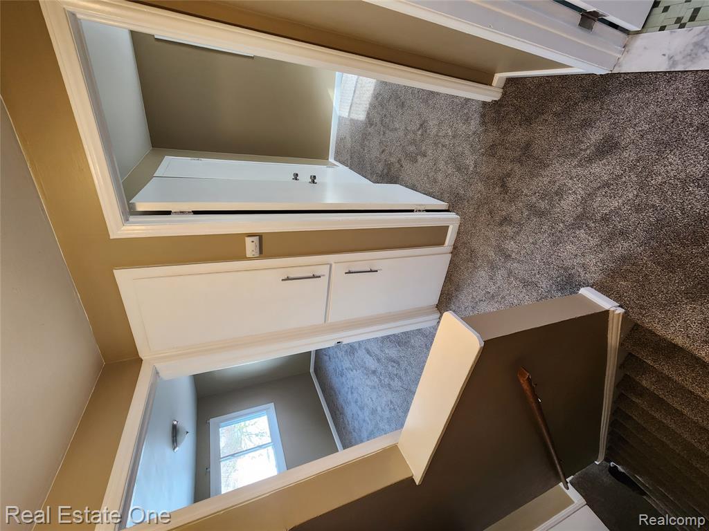 8741 W 9 Mile Road, Oak Park, MI 48237 — Photo 10