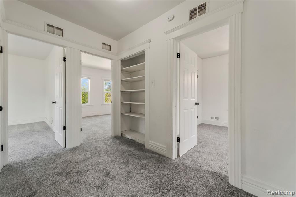 216 Holbrook Street, Detroit, MI 48202 — Photo 26