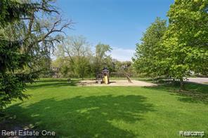 733 Watersedge Drive, Ann Arbor, MI 48105 — Photo 35