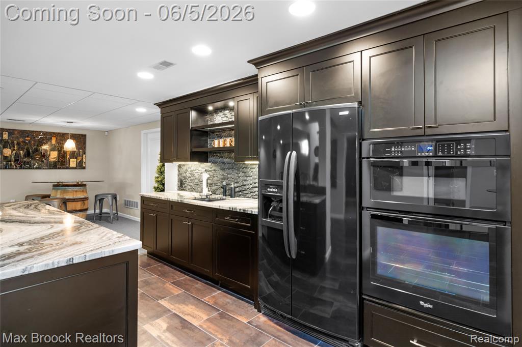 6294 Lindsay Court, West Bloomfield, MI 48324 — Photo 55
