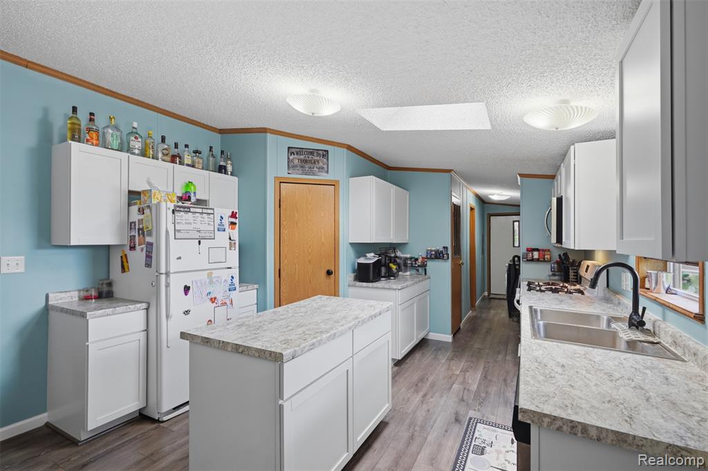 4634 Butternut Street, Clarkston, MI 48348 — Photo 3