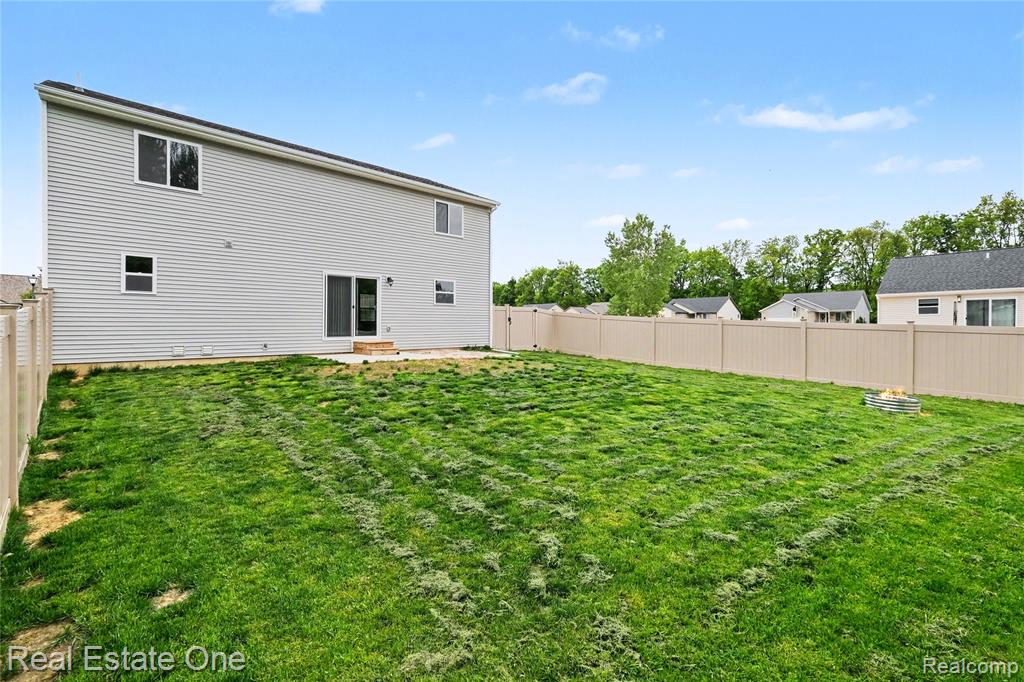 2273 Apple Tree Drive, Burton, MI 48519 — Photo 28