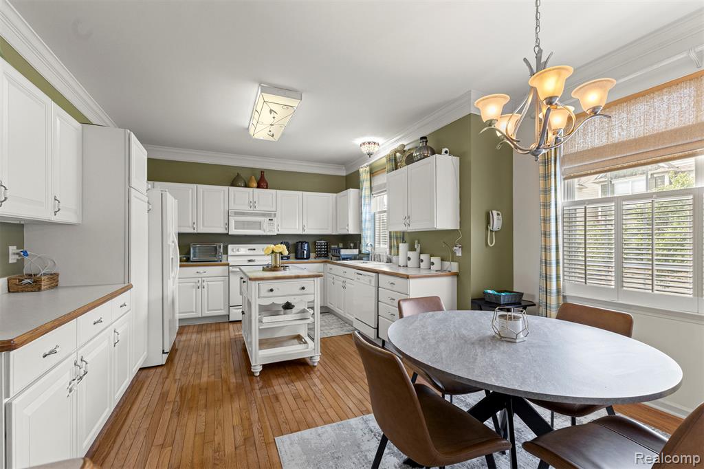6 Bradford Court, Dearborn, MI 48126 — Photo 15