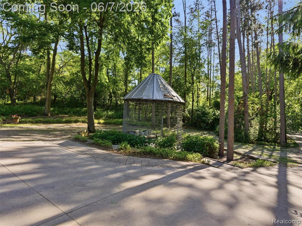 202 Nakomis Trail, Lake Orion, MI 48362 — Photo 4