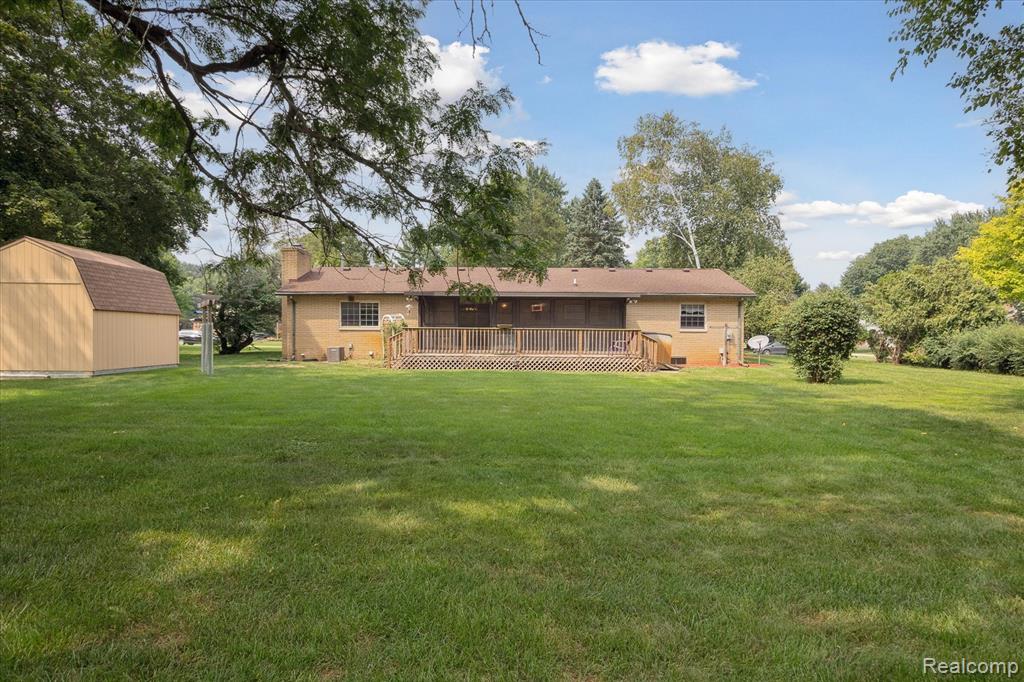 8812 Rio Vista Street, Green Oak, MI 48116 — Photo 38