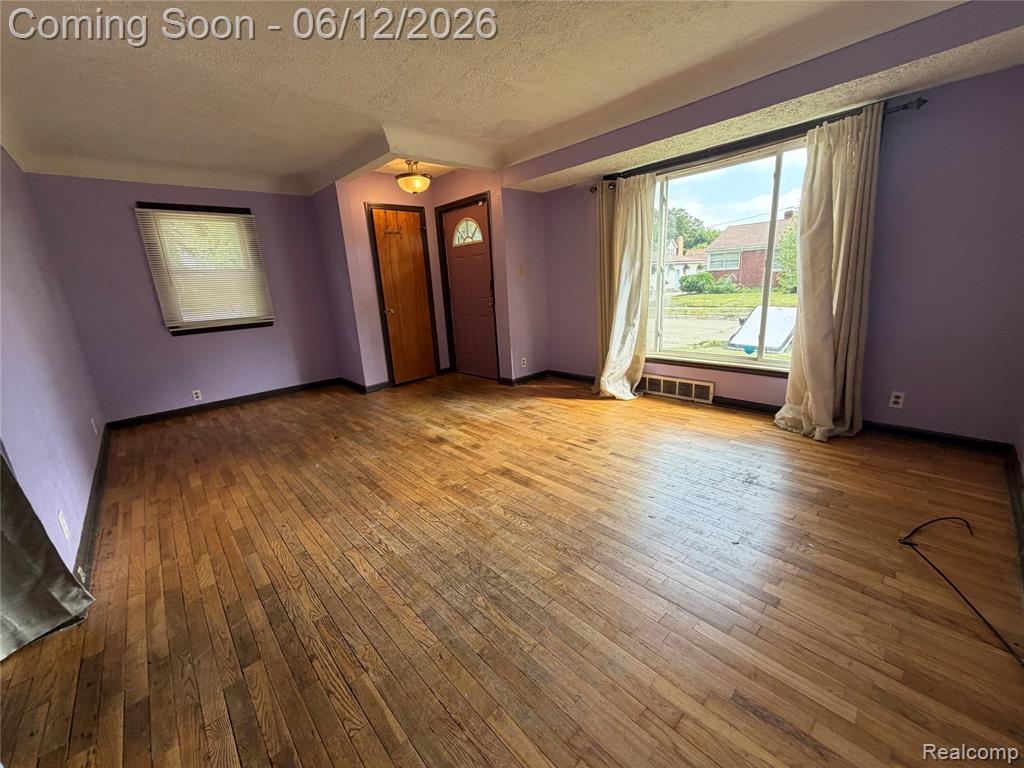 4230 CUSTER Avenue, Flint, MI 48507 — Photo 3