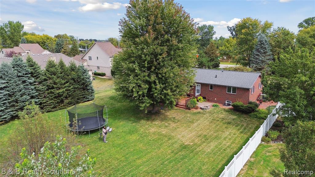 54675 Romeo Plank Road, Macomb, MI 48042 — Photo 51