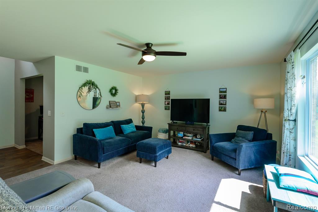 42773 Colonial Road, Van Buren, MI 48111 — Photo 12