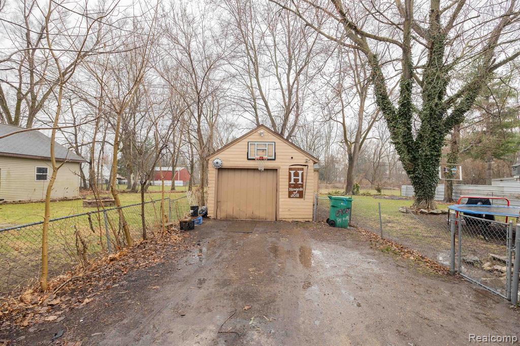 8908 AUGUSTA Street, Willis, MI 48191 — Photo 3