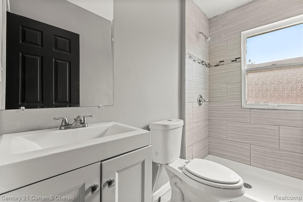 6837 Braun, Center Line, MI 48015 — Photo 13