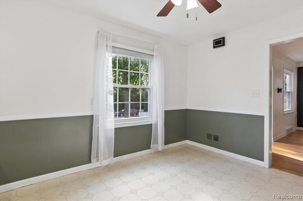 1134 Hutchins Avenue, Ann Arbor, MI 48103 — Photo 11