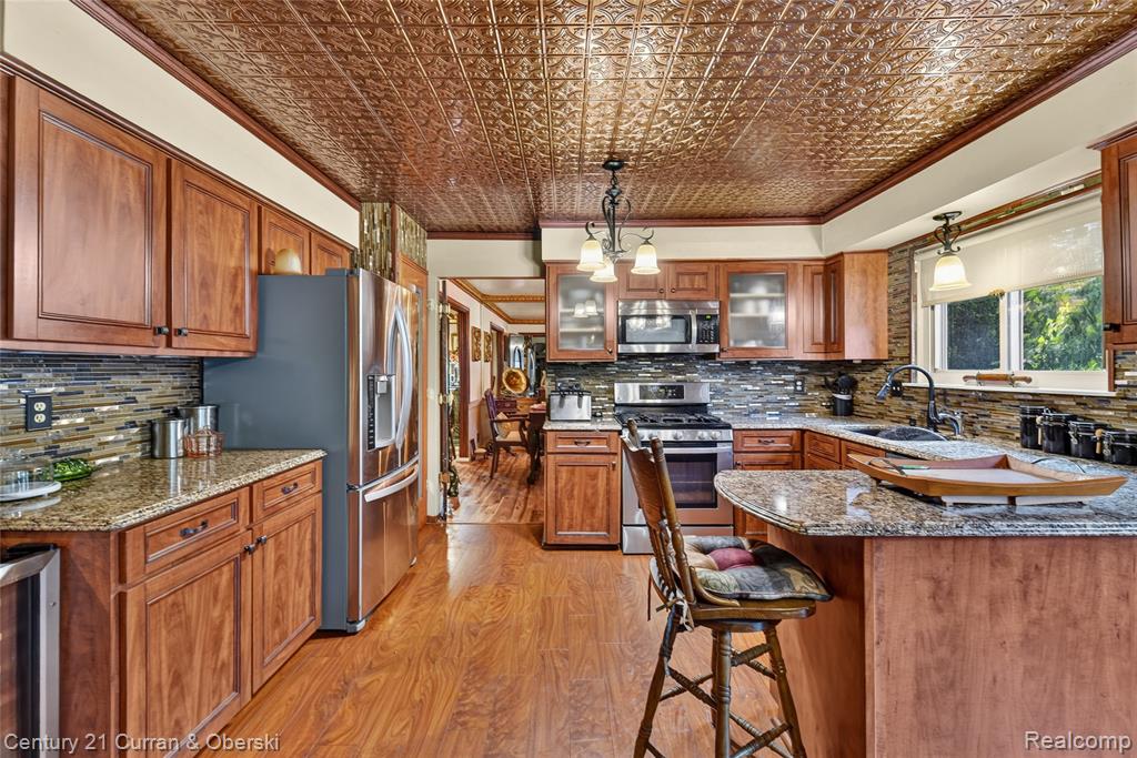45331 Rector Drive, Canton, MI 48188 — Photo 36