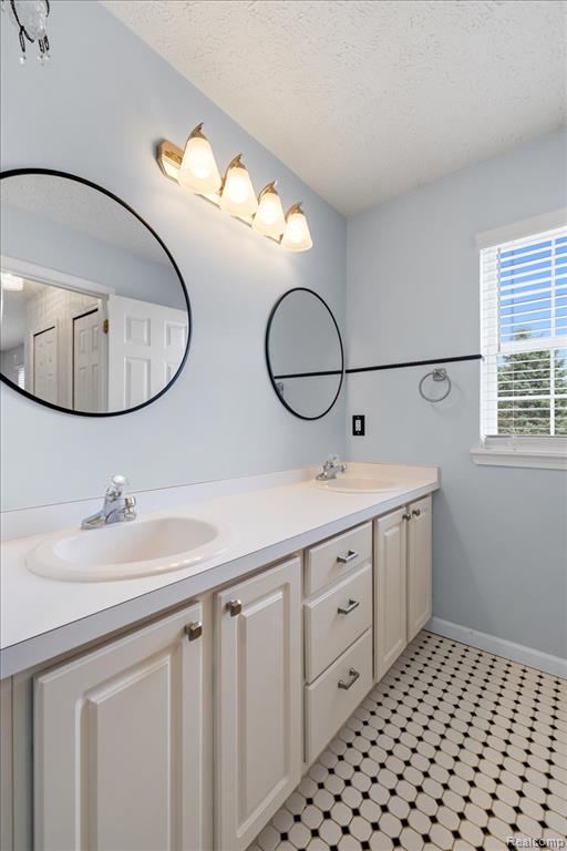 112 Turtle Trace, Pinckney, MI 48169 — Photo 21