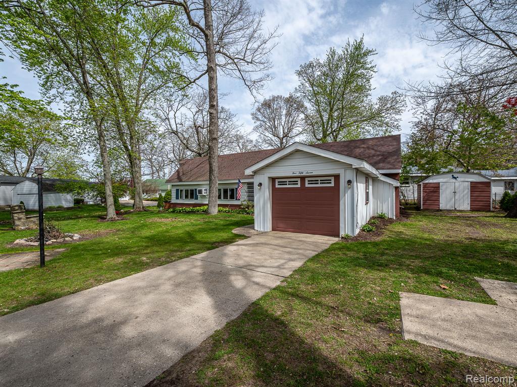 557 Alfred Street, Brooklyn, MI 49230 — Photo 35