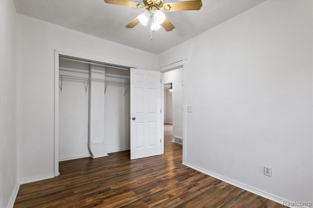 4203 Minerva Drive, Flint, MI 48504 — Photo 19