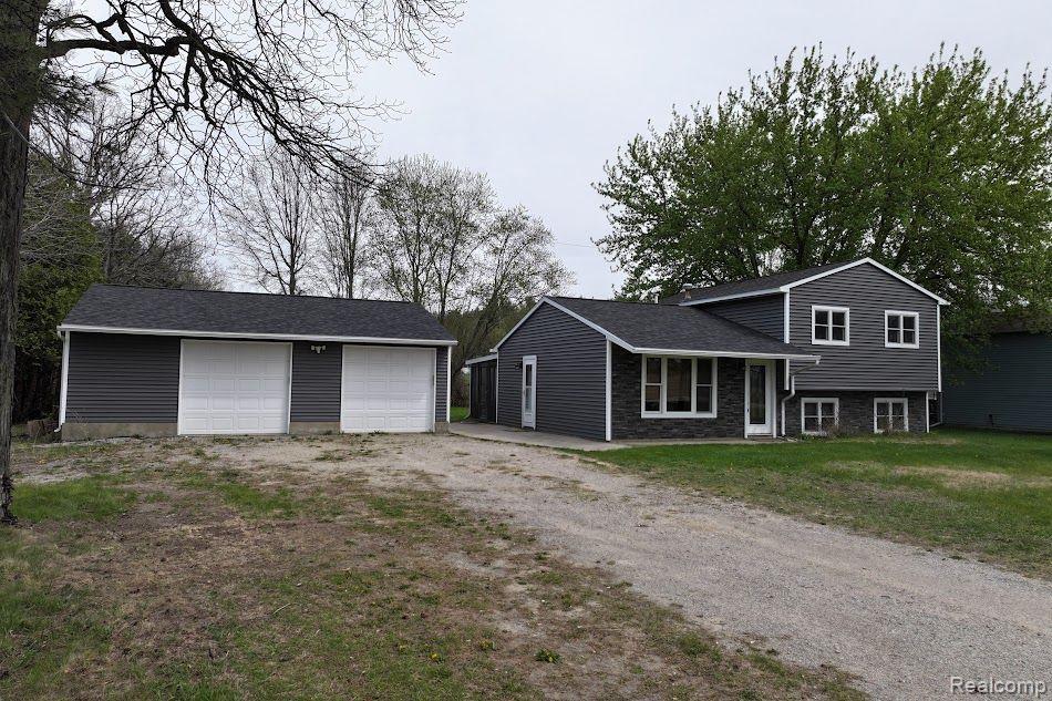 14542 N MCKINLEY Road, Montrose, MI 48457 — Photo 4
