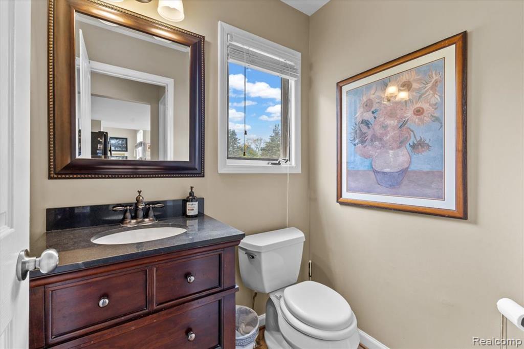 7694 Woodside Place, Waterford, MI 48327 — Photo 12