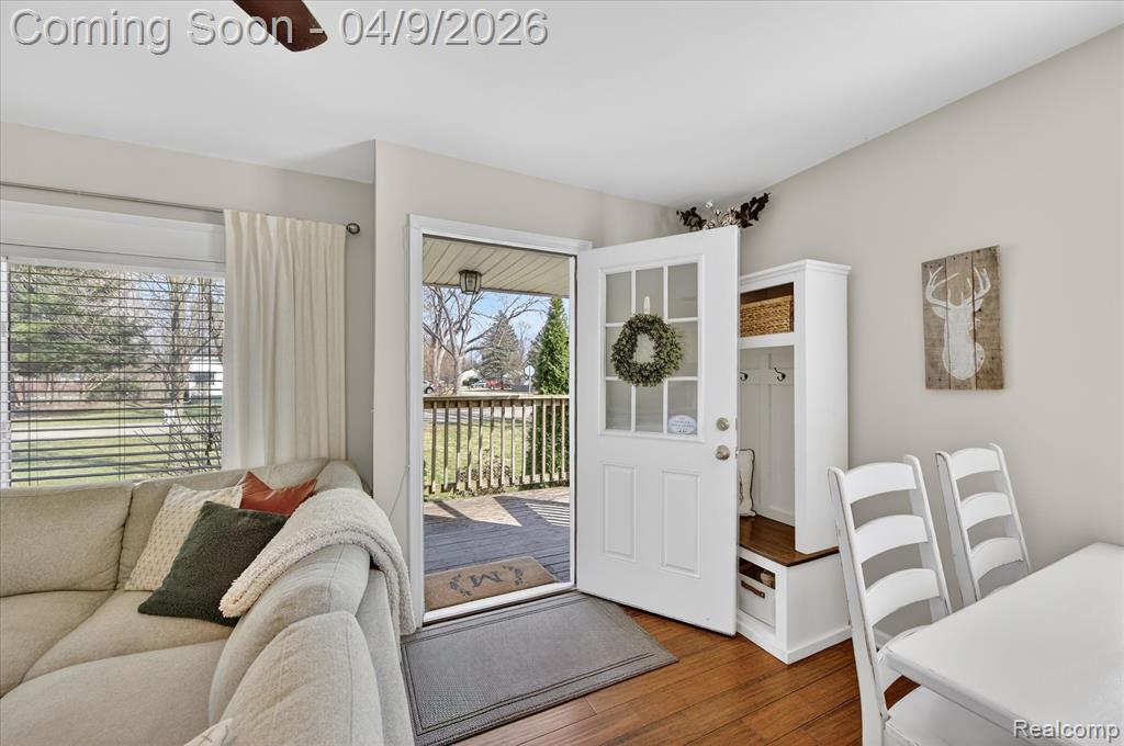 3315 Warringham Avenue, Waterford, MI 48329 — Photo 4