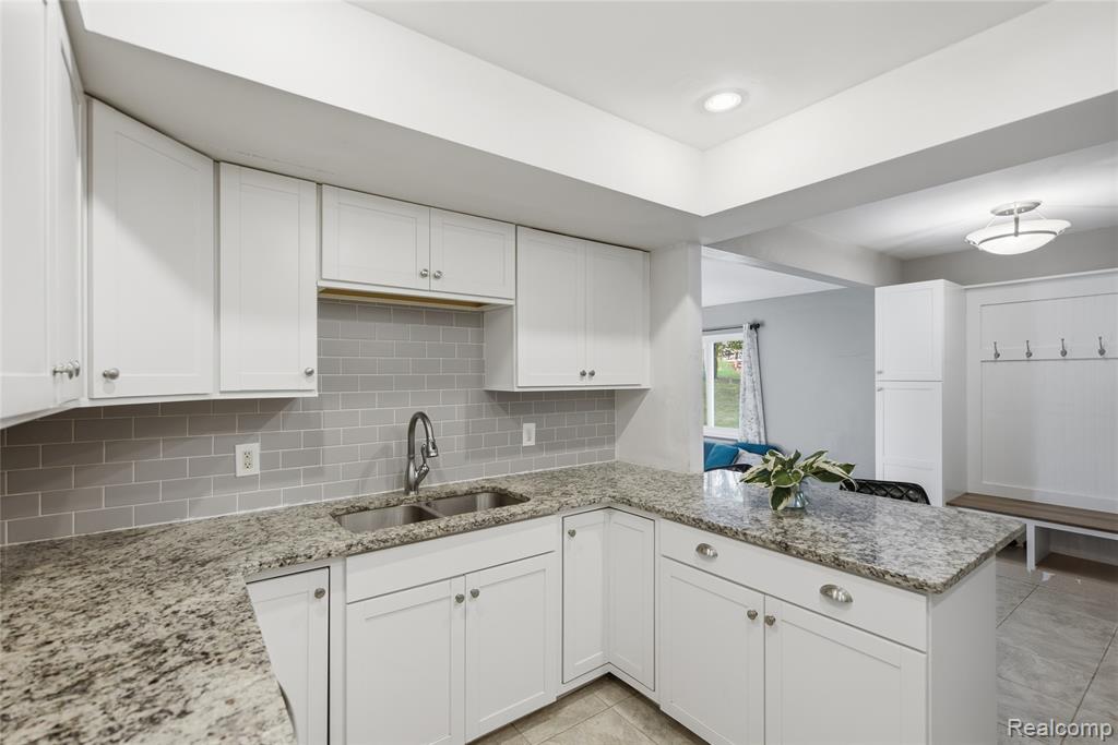 5385 Milane Circle, Clarkston, MI — Photo 6