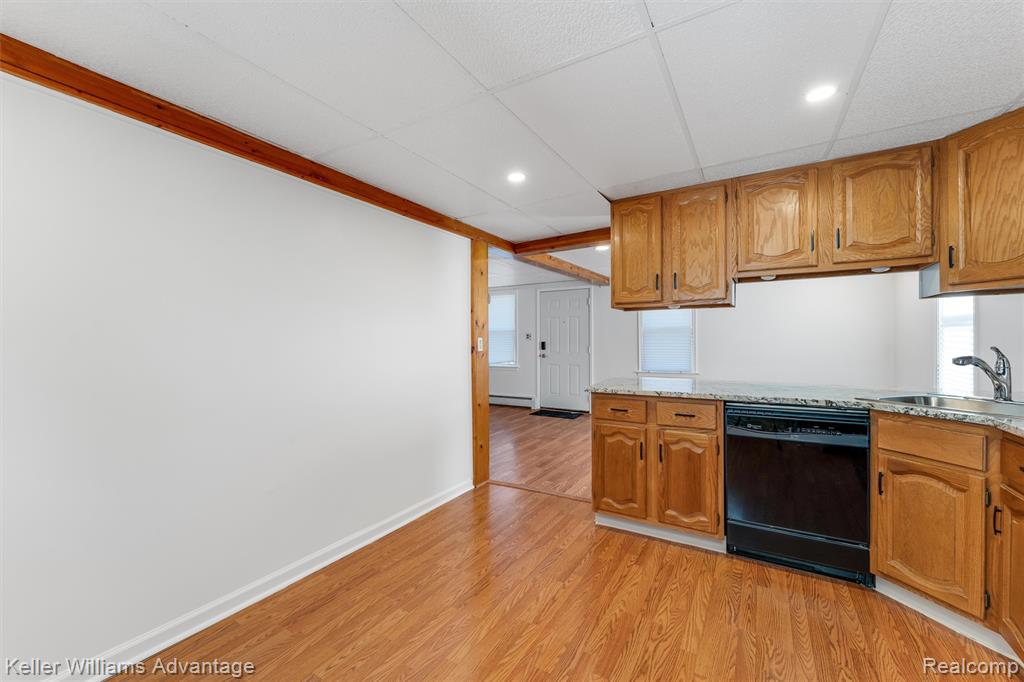 6021 Morley Street, Westland, MI — Photo 8
