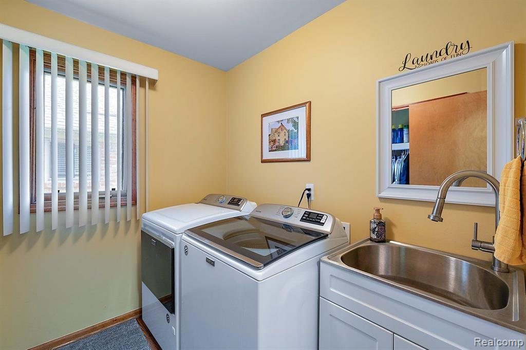 41646 WESTBURY Lane, Clinton Twp, MI 48038 — Photo 19