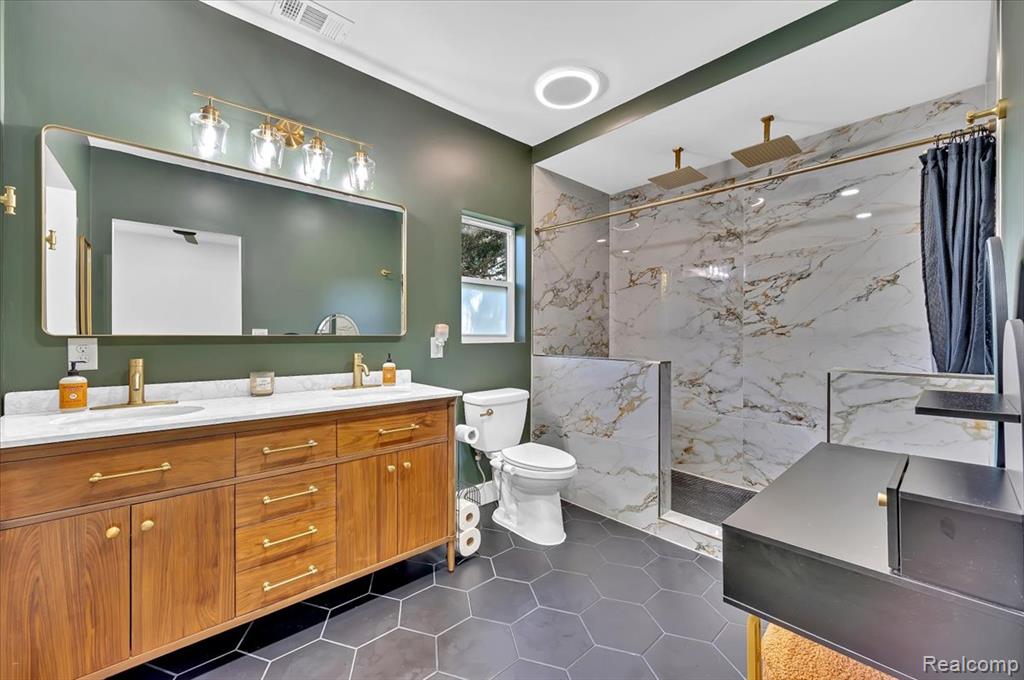 115 W Elmwood, Leonard, MI 48367 — Photo 16