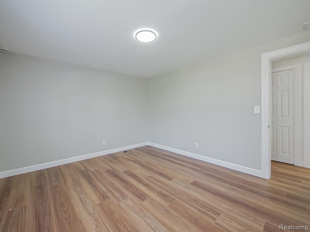 9650 Cooley Lake Road, White Lake, MI — Photo 11
